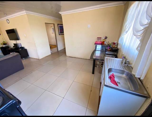 3 BEDROOM HOUSE FOR SALE IN GLEN RIDGE